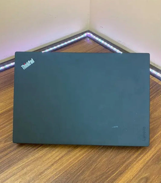 Lenovo Thinkpad X260 Core i5 6Th Gen 8GB Ram 256 SSD 12.5 Size HD LED with daul lithium batteries and sim working for internet